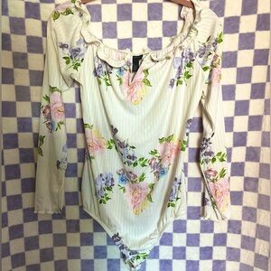 3 for 20!!! 🛍️ RUE21 - Floral Thong Bodysuit - 2X